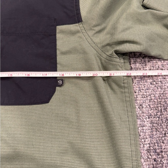 Mountain Hard Wear Shirt - Picture 4 of 6
